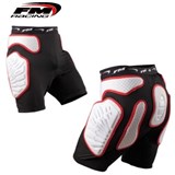 PANTALONCINI CON PROTEZIONE IN PLASTICA XXL PANTALONCINI CON PROTEZIONE IN PLASTICA XXL